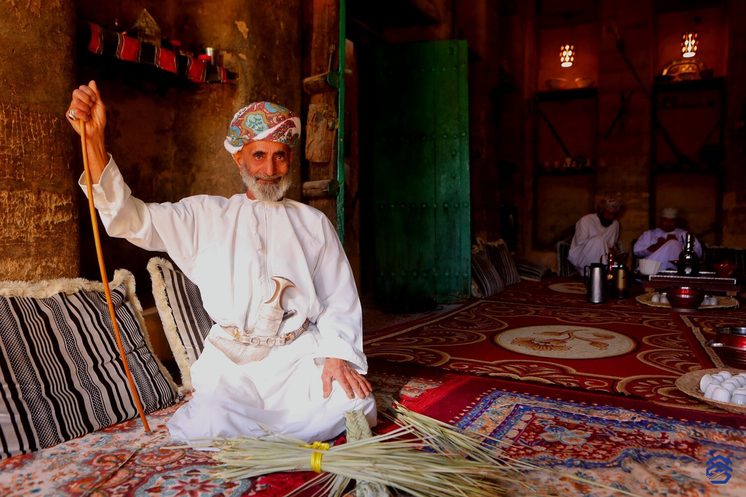 oman dress lastsecond.jpg